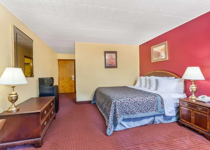 Days Inn By Wyndham Scranton Pa